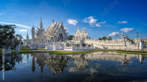 Wat Rong Khun. The bridge of 
