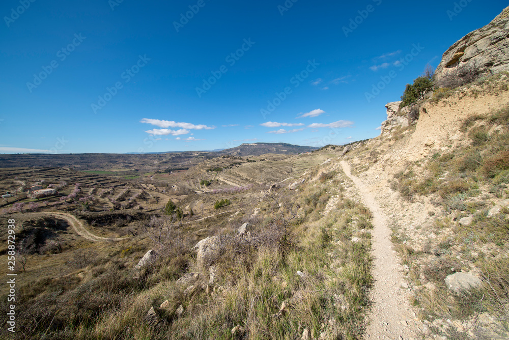Path through the mountain next to the town of Morella