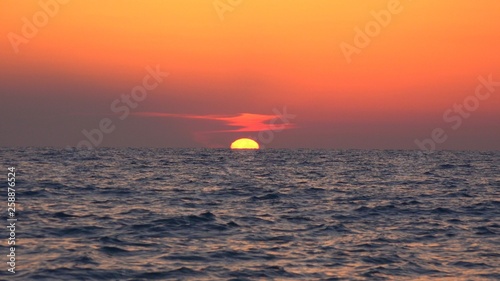 Fototapeta Naklejka Na Ścianę i Meble -  Sunset Beach, Sunrise on Seashore, Ocean at Sundown in Summer, Twilight Seascape