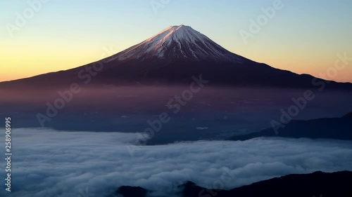 雲海と富士山