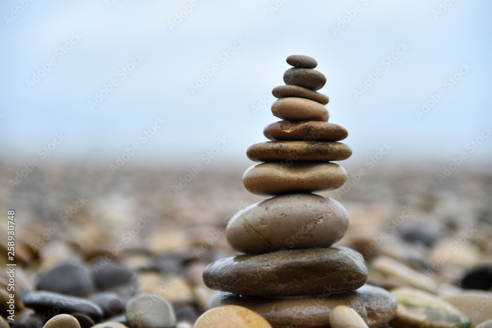 piedras en la playa