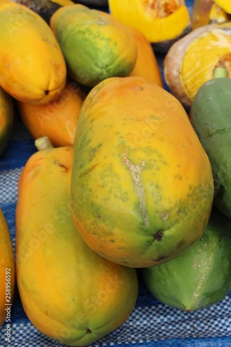 ripe papaya is delicious in the market
