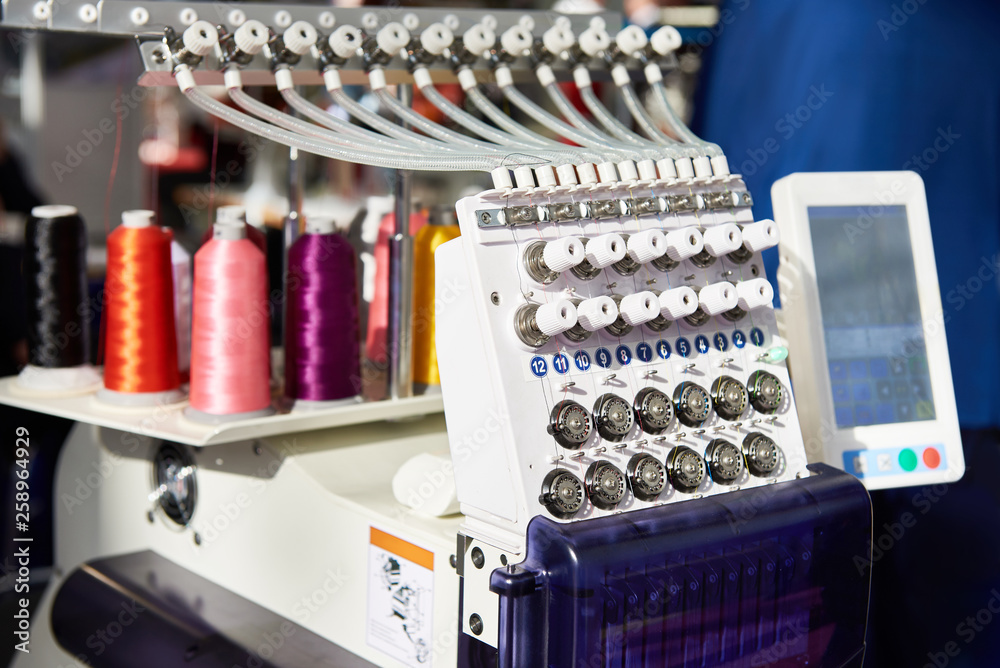 Embroidery industrial machine Embroidery industrial machine