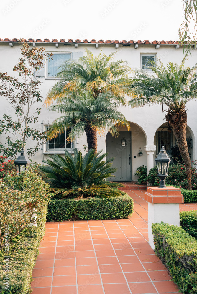 A house with gardens and palm trees in Dana Point, Orange County, California