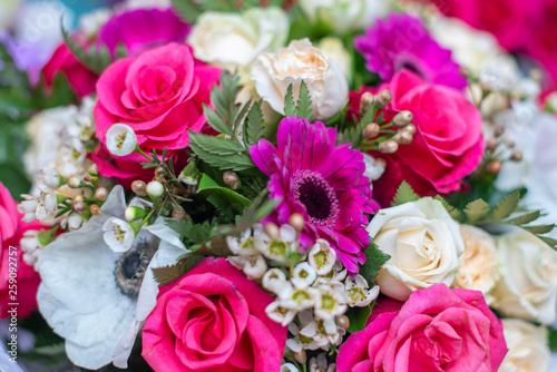 bouquet  background  white  roses  flower  flowers  wedding  rose  colorful  beauty  delicate  green  decoration  closeup  floral  love  pink  romantic  bridal  lot  beautiful  nature  lots  compositi