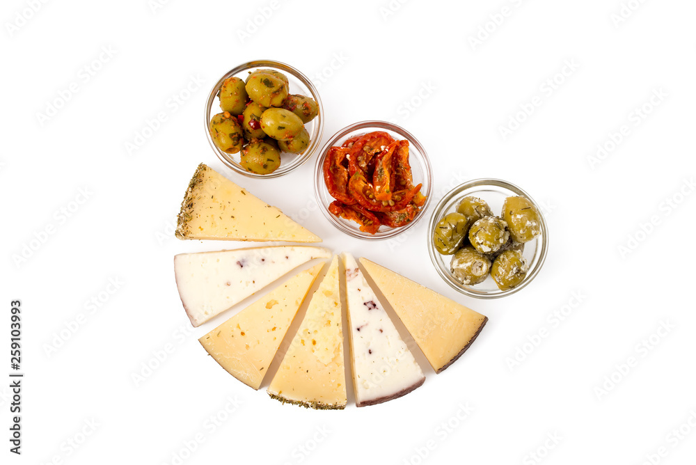 Verschiedene Ziegen- und Schafskäse