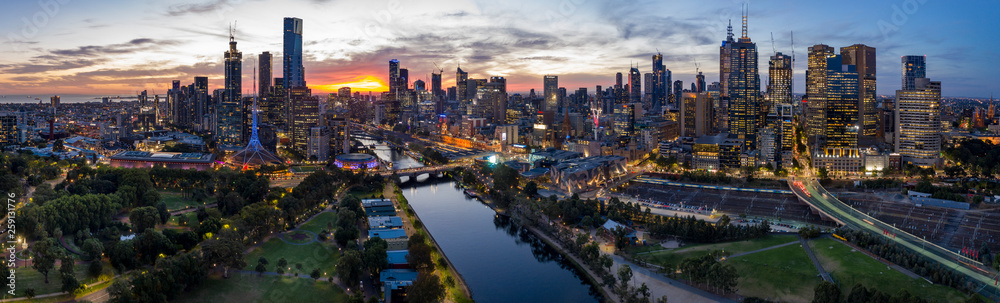Panoramic image of a stunning sunset over the city of Melbourne, Australia