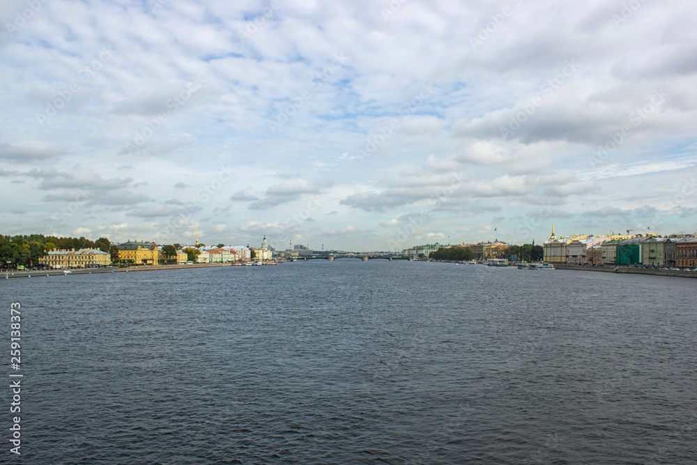 Fototapeta premium view of the River and the beautiful building in the city