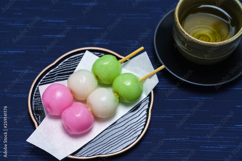 和菓子 三色団子 和菓子 三色団子