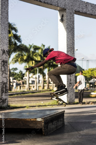 skating 