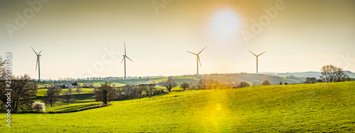 panorama d'éoliennes en bourgogne, Saône-et-Loire