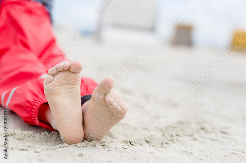 füße im sand 2