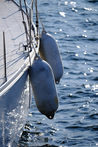 Obraz na płótnie Protektoren an eier Segelyacht