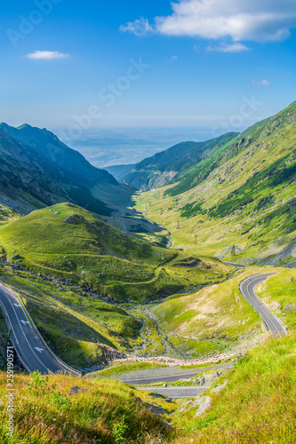 Obraz na plátně Transfagarasan road in the Carpathian Mountains, Transylvania, Romania, Eastern Europe