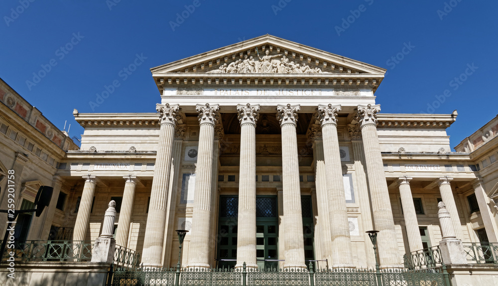 Obraz premium Palais de justice