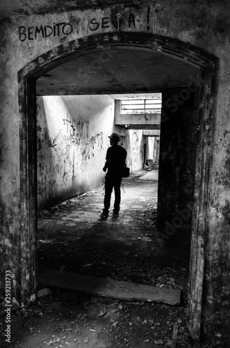Fototapeta Nas ruinas