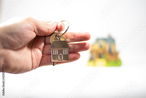 Handing in the keys of your new house