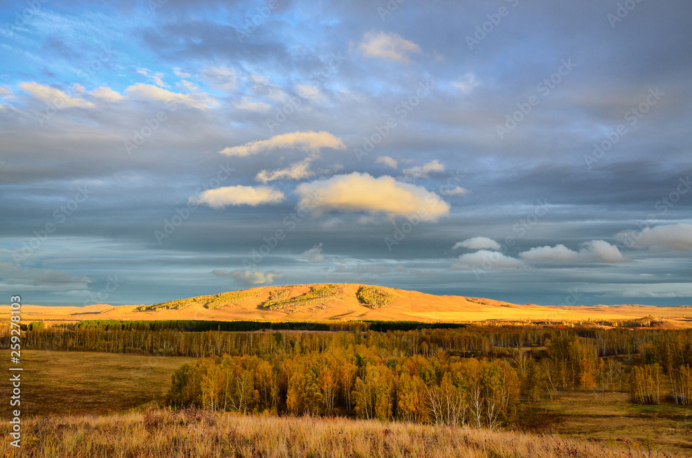 Tour in the autumn of the southern Urals. In nature reigns Golden autumn.