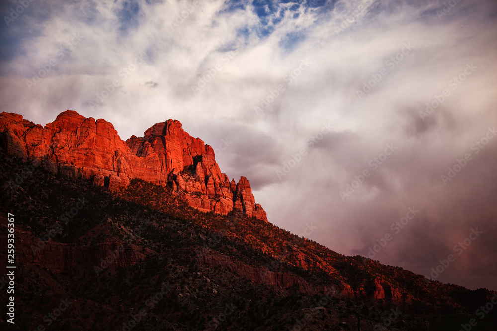 Naklejka premium Zion at sunset