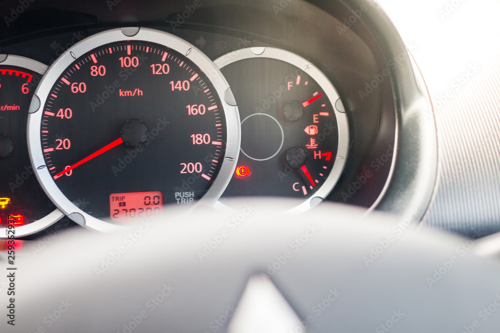 Fototapeta premium car light warning dashboard brake show