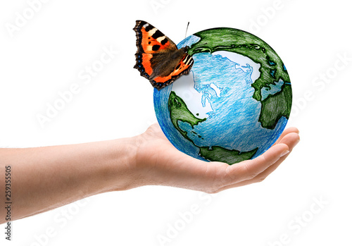 Silhouette einer Frau mit Pferdeschwanz Frisur im Gegenlicht