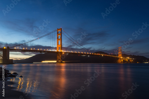 The golden gate bridge by night