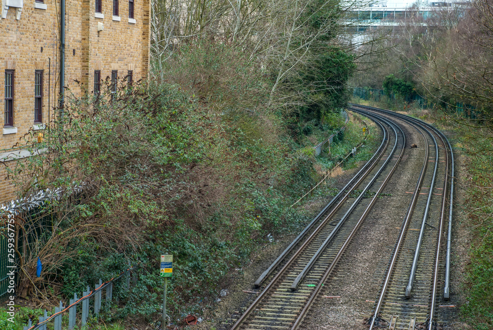 Fototapeta premium Railway tracks in chiswick, London