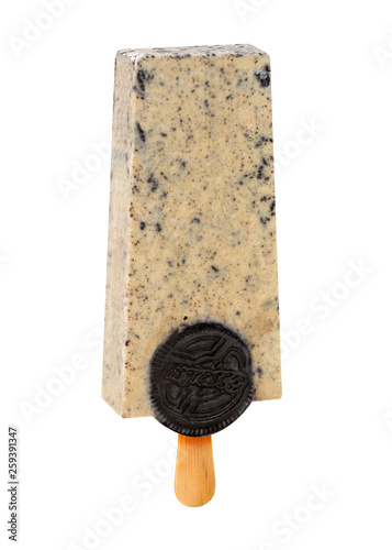 Obraz na płótnie Stick ice cream biscuit flavor isolated on wood background. Mexican Pallets w salonie