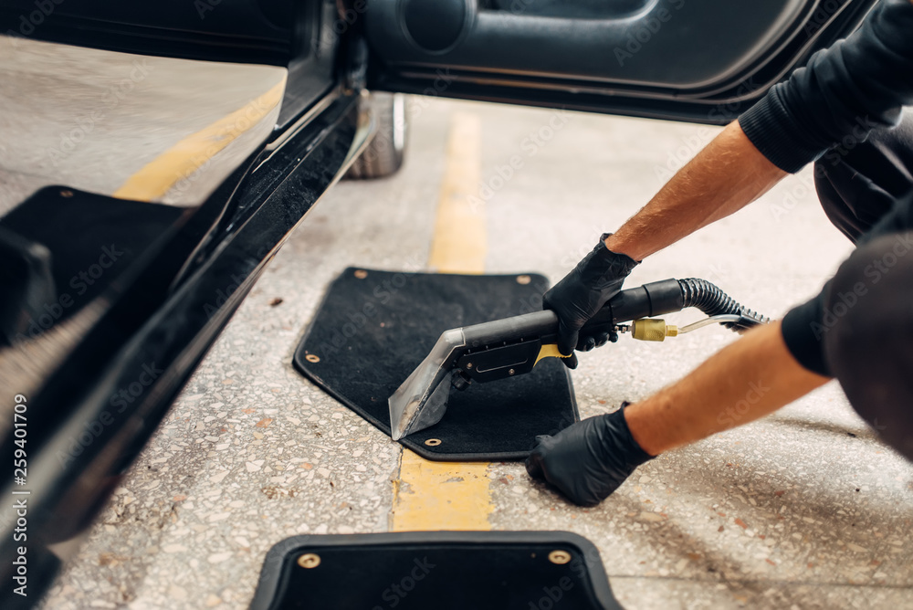 Carwash service, removing of dirt from mats