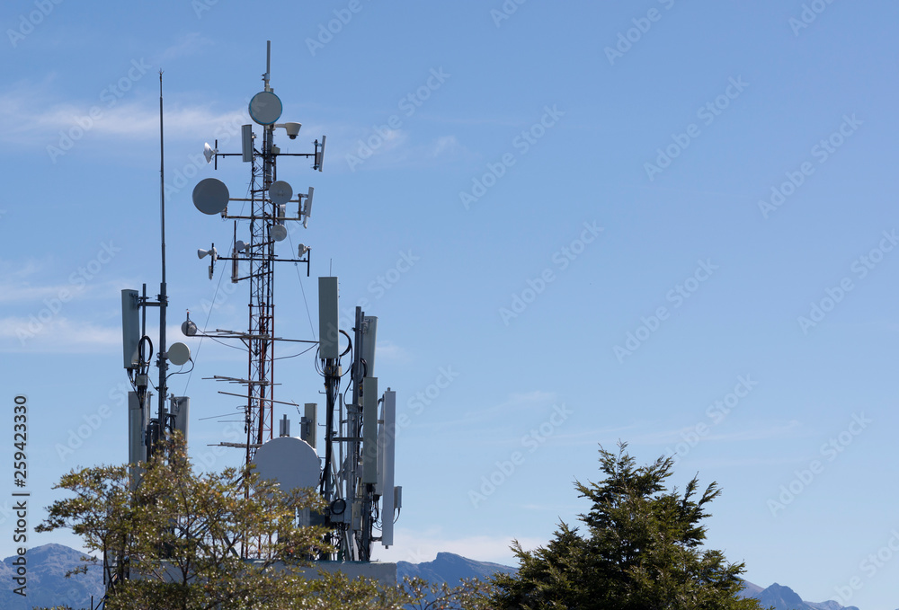 Antenas de Telecomunicaciones en lo alto de las montañas. Antenas de Telecomunicaciones en lo alto de las montañas.