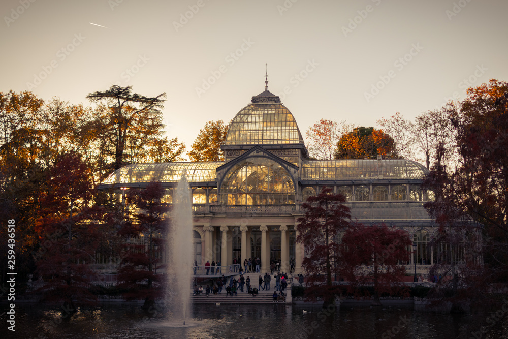 Fototapeta premium The Glass Palace Madrid Retiro