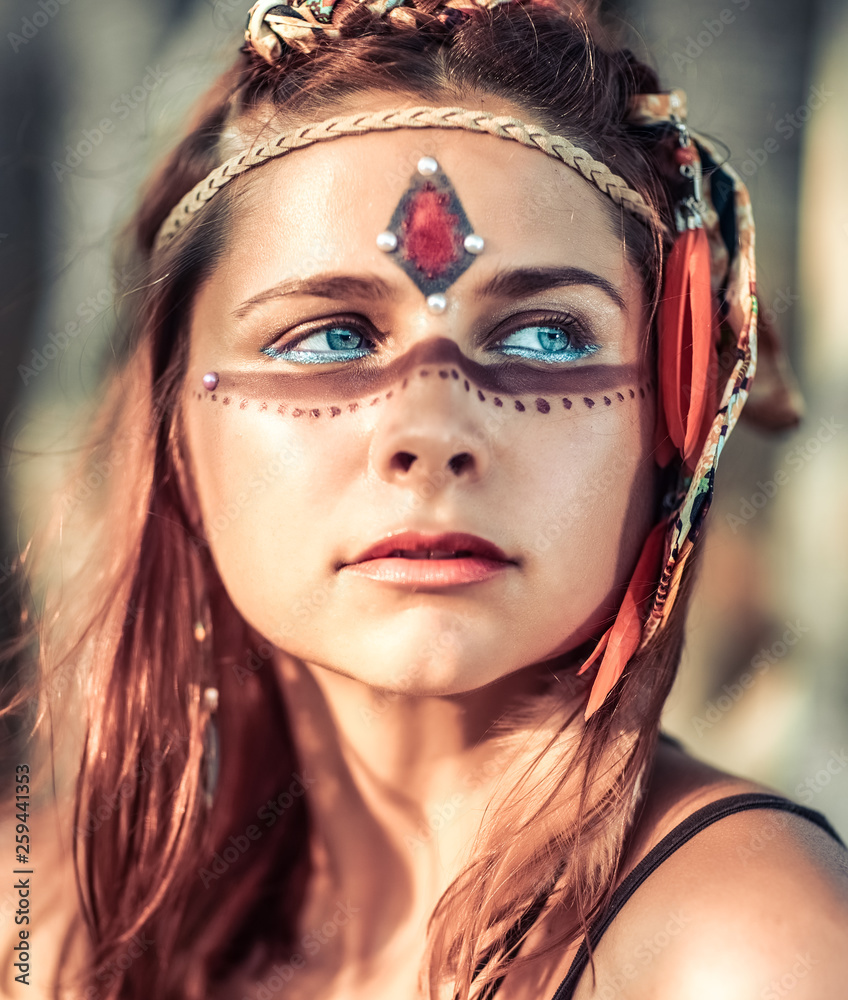Obraz premium Portrait of a beautiful ethnic woman