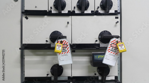 Lock out & Tag out , Lockout station,machine - specific lockout devices and safety first point