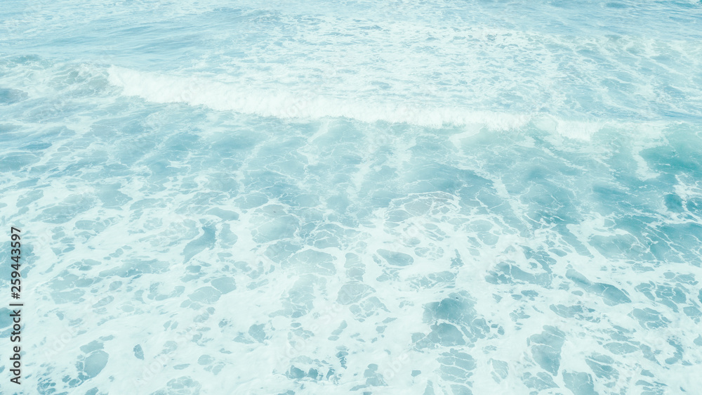 Obraz premium Aerial Perspective of Waves and Coastline of Great Ocean Road Australia