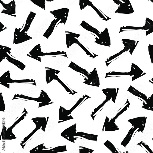 Hand drawn grunge arrows Do...