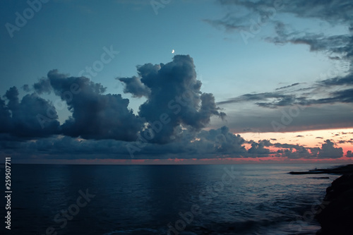 Sea sunset with beautiful clouds