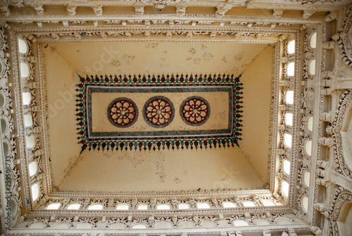 Pattern inside the  Tirumalai Nayak Palace in Madurai in India photo