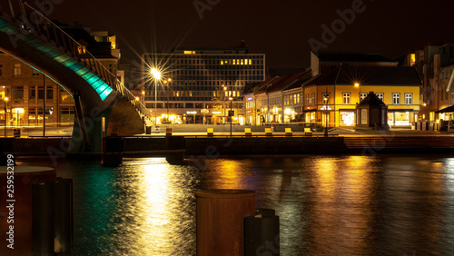 Fredrikstad, starówka, old city, gamlebyen, bridge, zwodzony most, noc, night, natt, light, światła miasta, city, byen, Norwegia, Norge, Norway, Skandynawia, Scandinavia photo