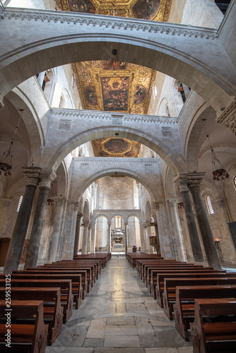 Bari  Puglia  Italy - Inside interior of The Pontifical Basilica di San Nicola  Basilica of Saint Nicholas   a church in Bari. Roman Catholic Church in region of Apulia