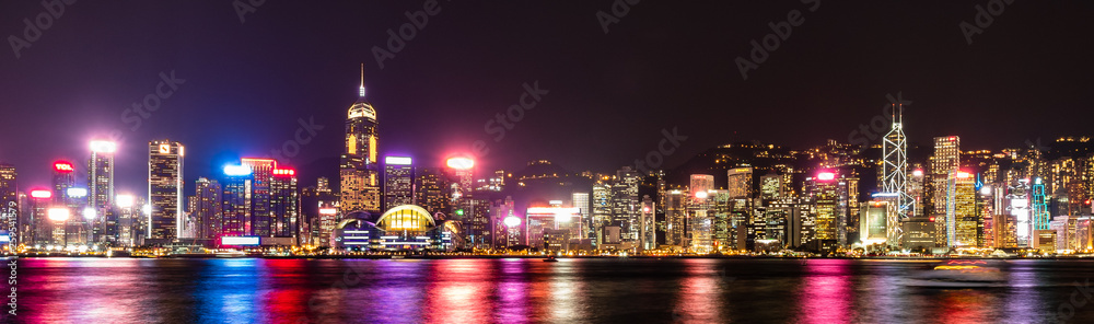 Obraz premium 香港 ビクトリア・ハーバー 夜景 ワイド