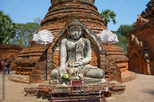 yadana hsemee pagoda