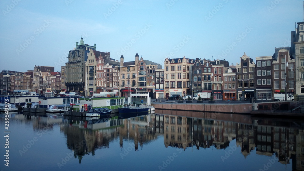 Amsterdam am Morgen