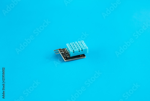 humidity and temperature sensor for DIY devices on Arduino or Raspberry base photo