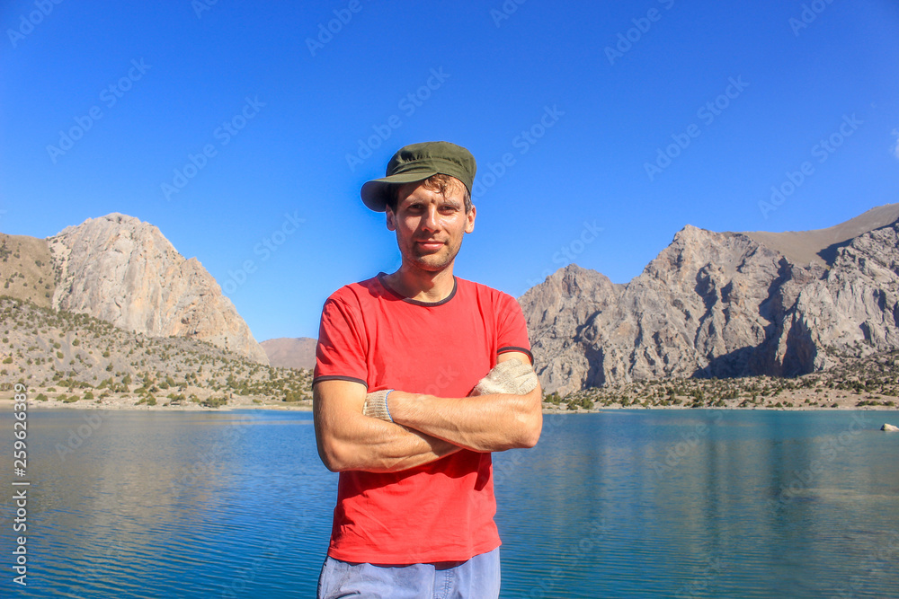 Tourist enjoys the view in the fan mountains