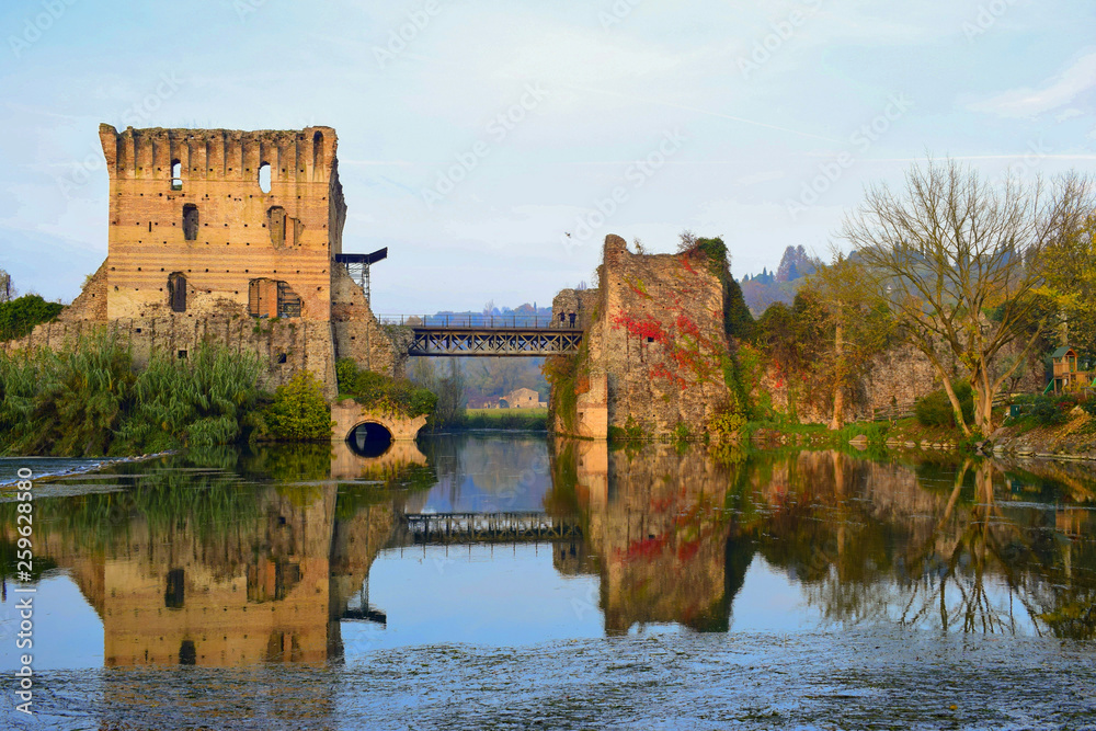 castle, water, architecture, medieval, italy, reflection, landscape, lake, old, leeds, tower, stone, fortress, moat, building, sky, history, ancient, river, fort, travel, kent, travel, holidays, lake