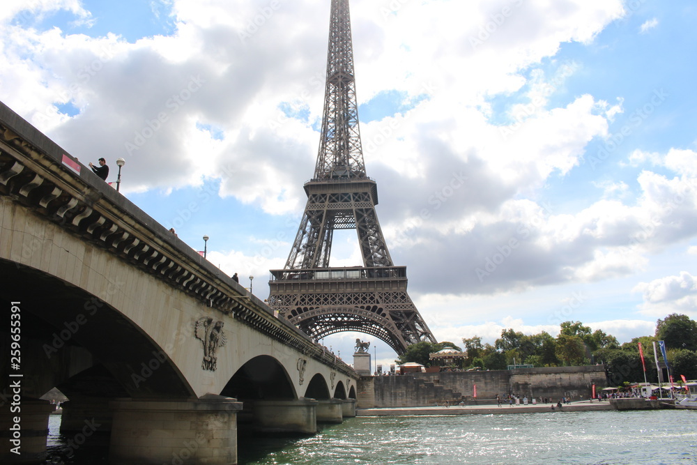 Obraz premium eiffel tower in paris