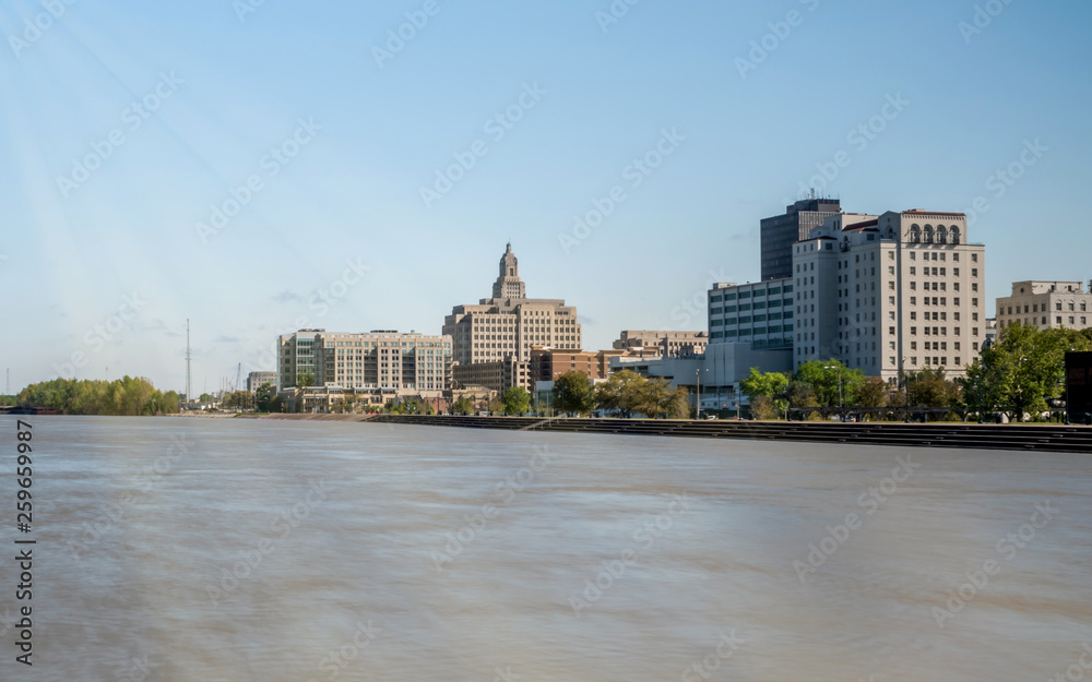Overveiew of Downtown Baton Rouge on Mississippi River