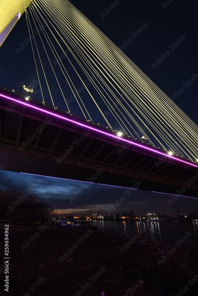 Fototapeta premium Ada bridge at night