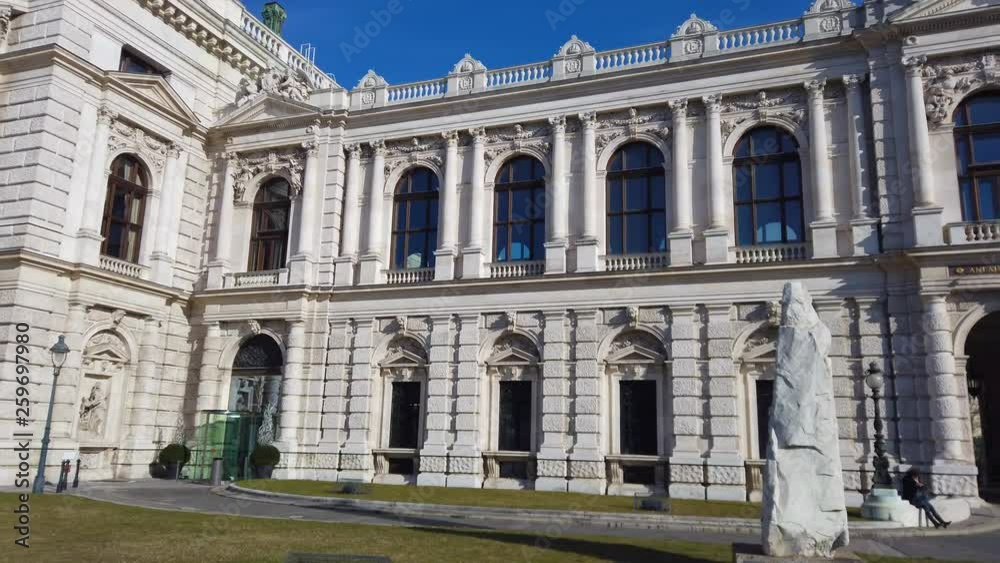 Burgtheater Wien, sanfte Kamerafahrt um den Südflügel Burgtheater Wien, sanfte Kamerafahrt um den Südflügel