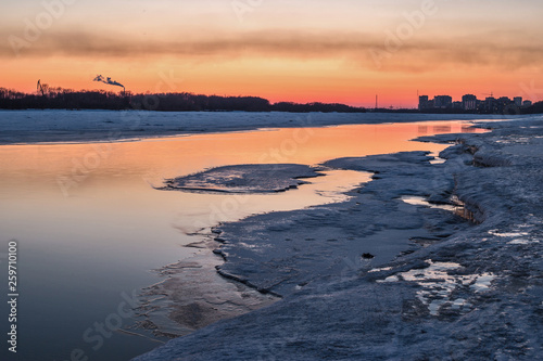 закат над рекой © Sotnikov_EM